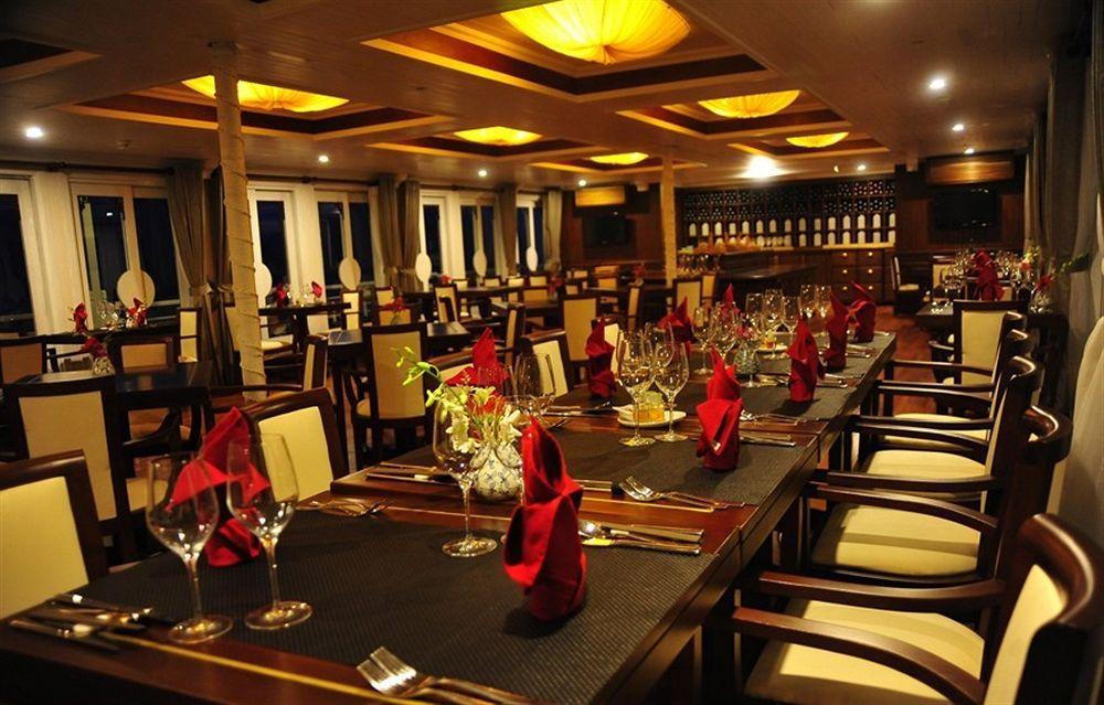 The Au Co Cruise - Managed By Bhaya Cruise Hotell Ha Long Eksteriør bilde