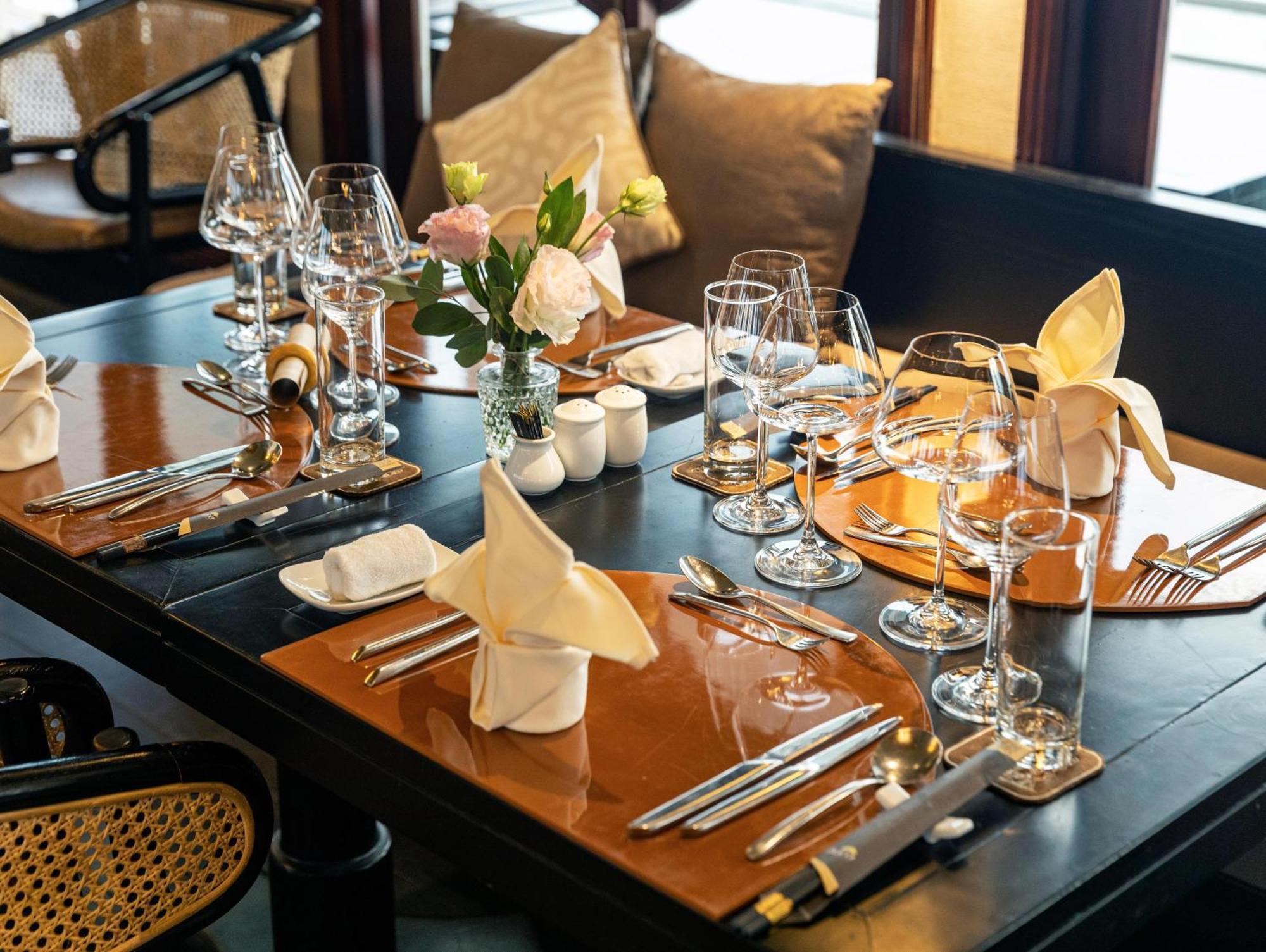 The Au Co Cruise - Managed By Bhaya Cruise Hotell Ha Long Eksteriør bilde