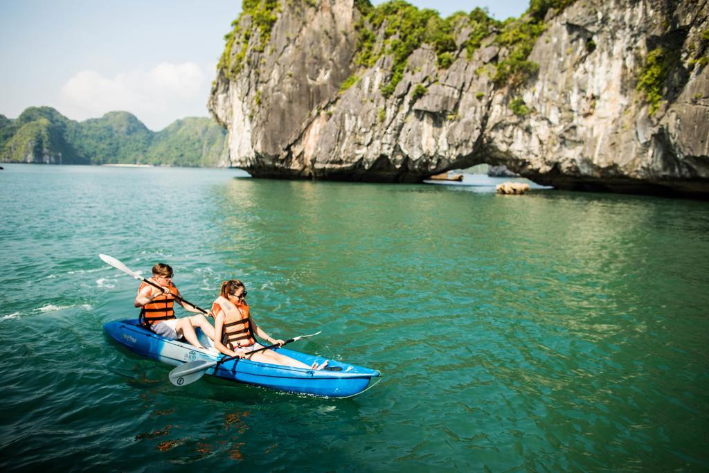The Au Co Cruise - Managed By Bhaya Cruise Hotell Ha Long Eksteriør bilde
