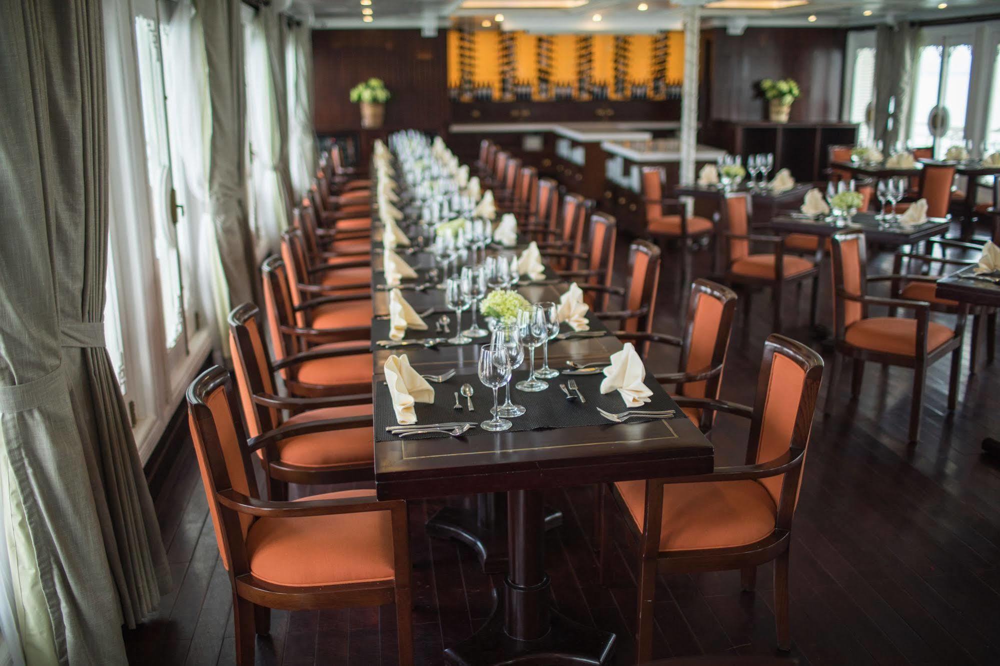 The Au Co Cruise - Managed By Bhaya Cruise Hotell Ha Long Eksteriør bilde